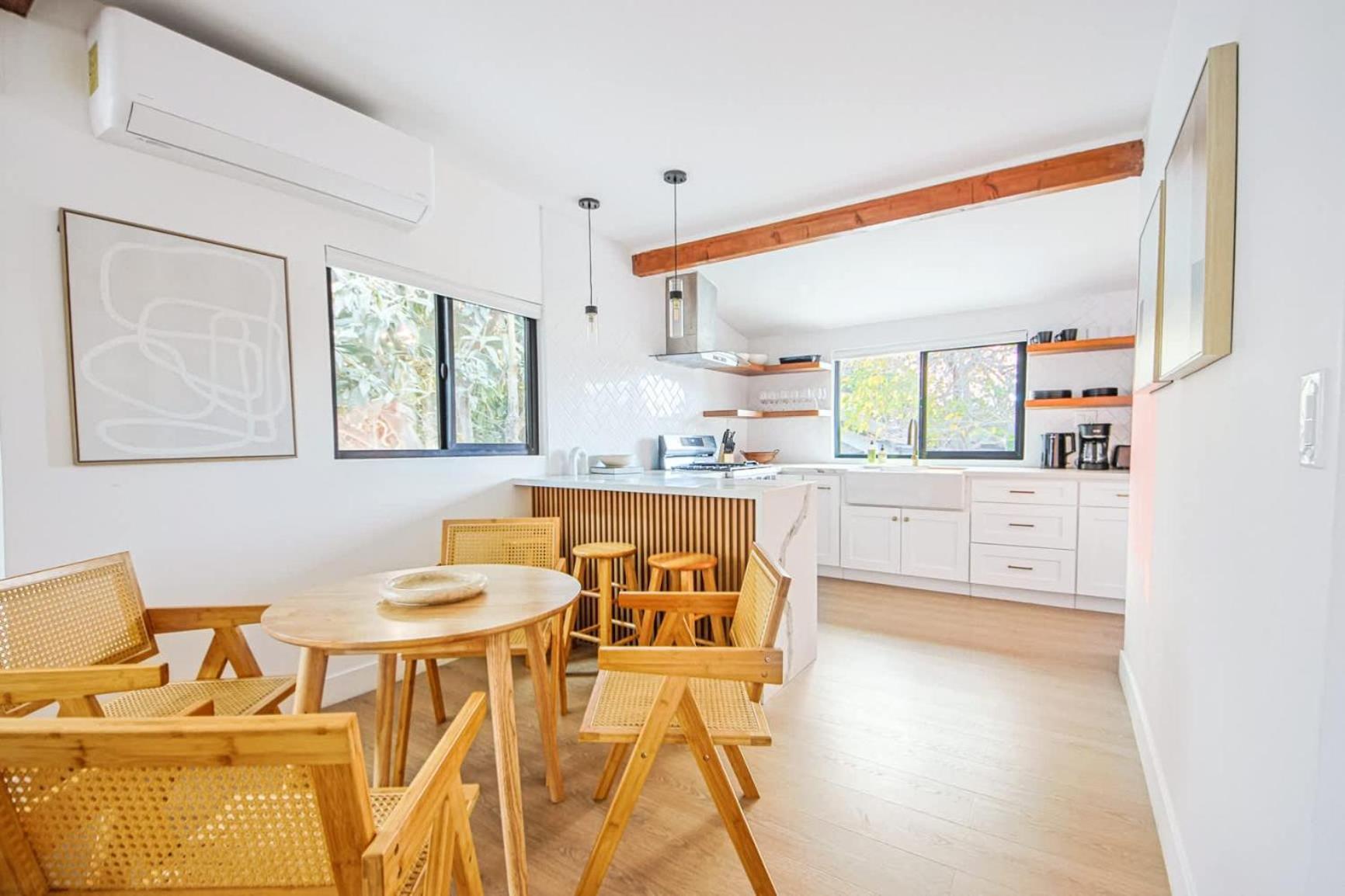 Stylish Duplex W Rooftop Garden * Los Angeles